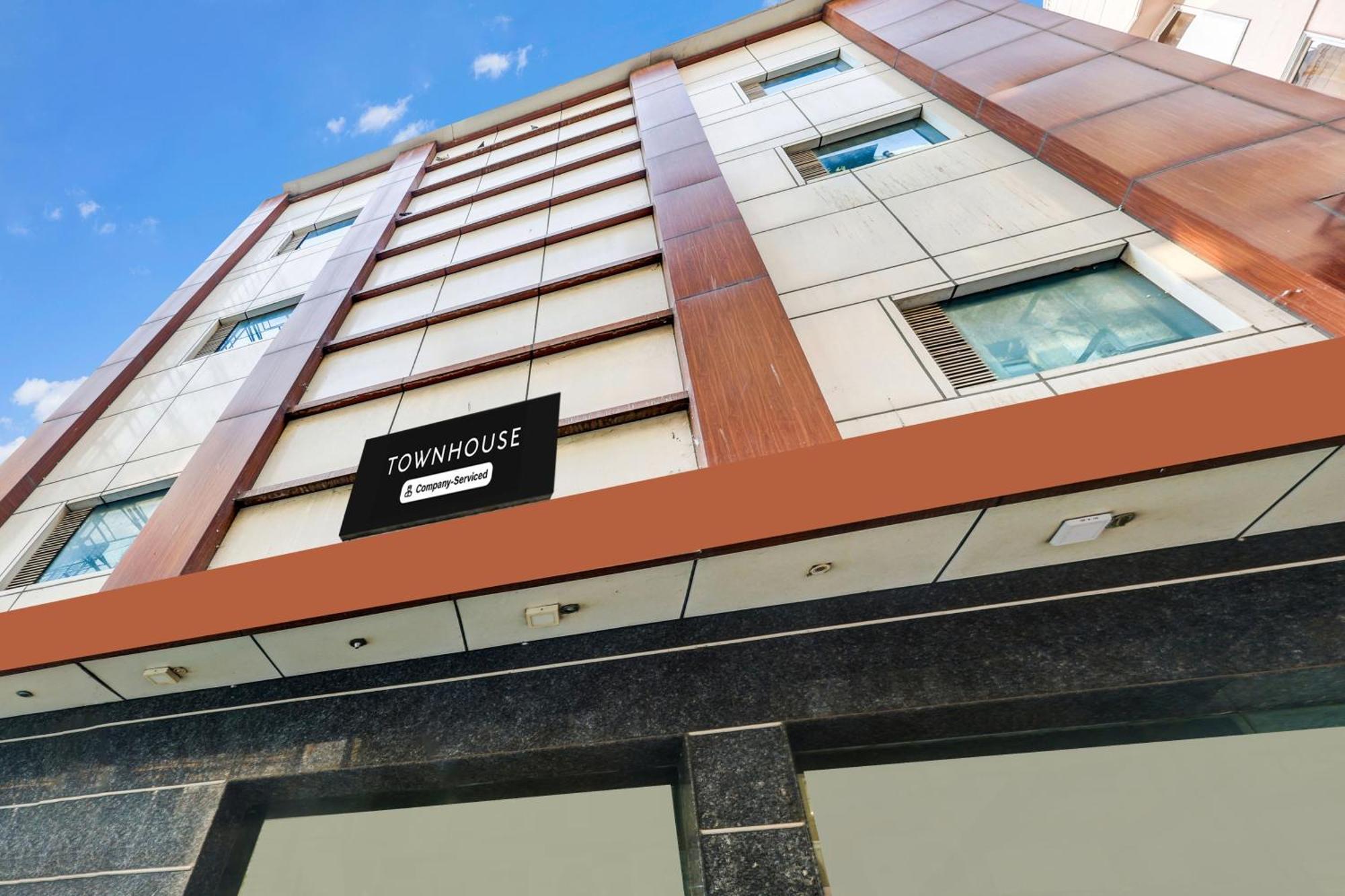 Super Townhouse Arakashan Road Paharganj Formerly Mohan International 뉴델리 외부 사진