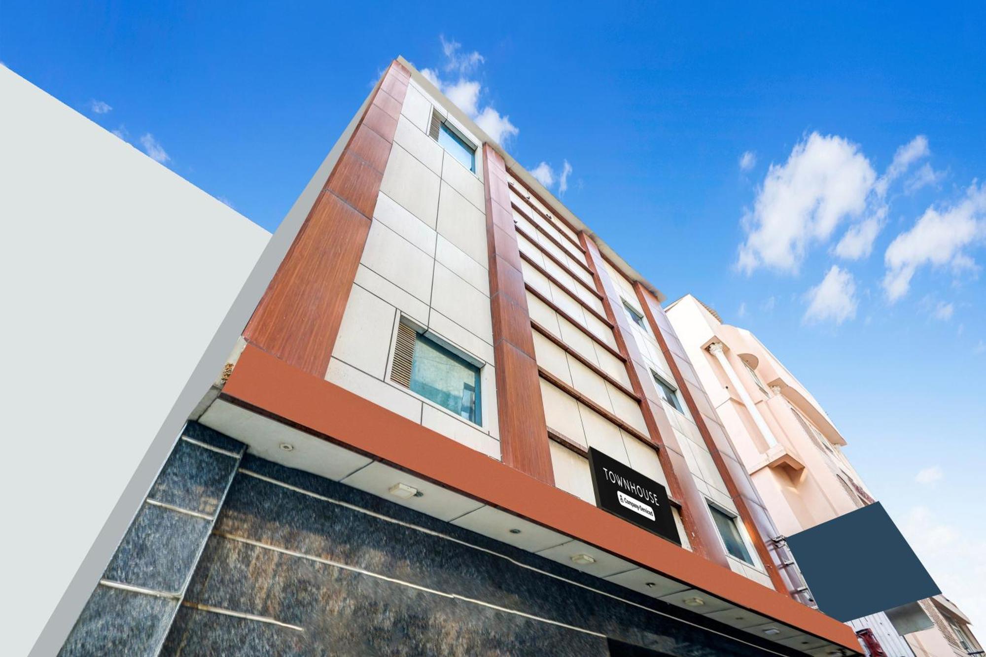 Super Townhouse Arakashan Road Paharganj Formerly Mohan International 뉴델리 외부 사진