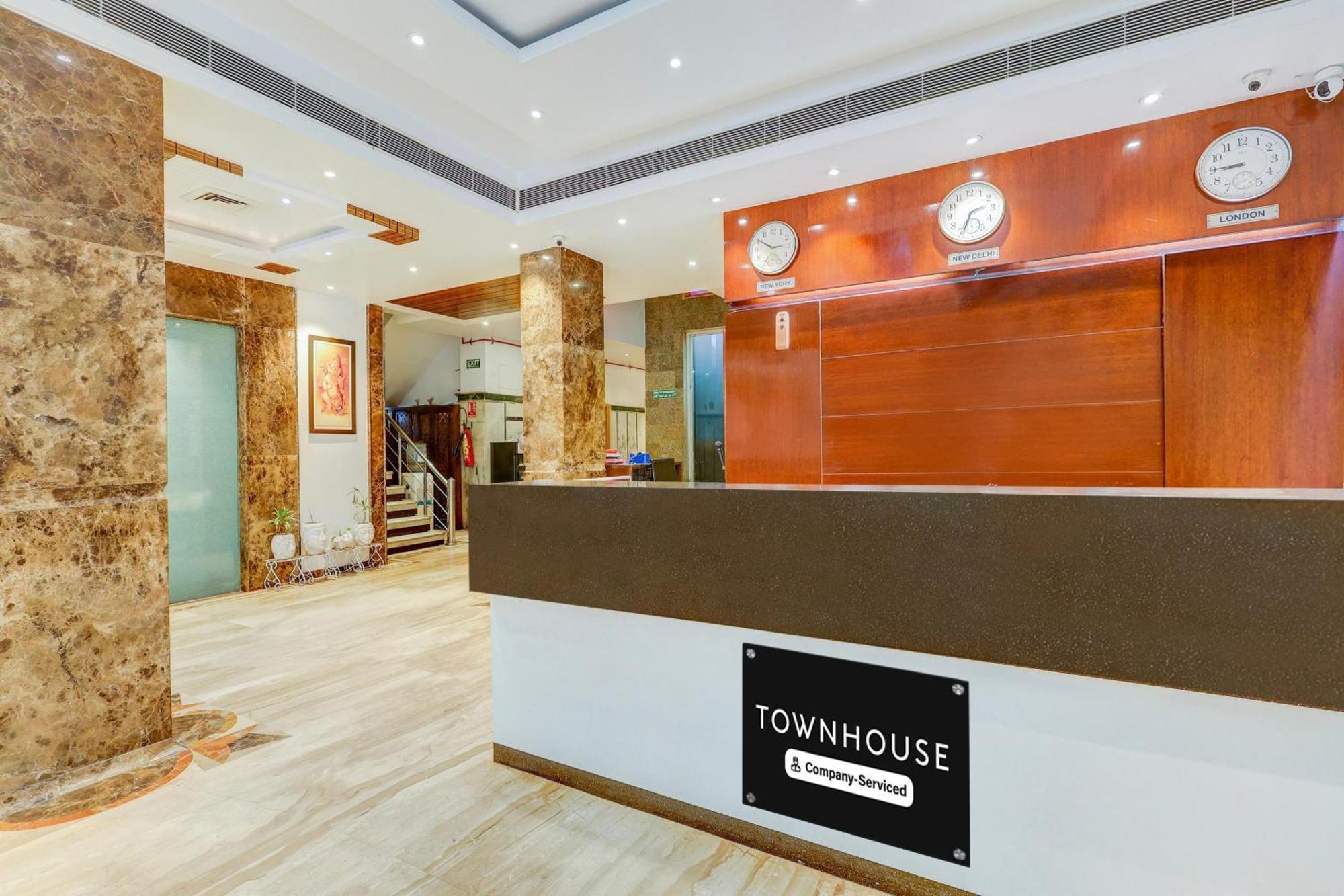 Super Townhouse Arakashan Road Paharganj Formerly Mohan International 뉴델리 외부 사진