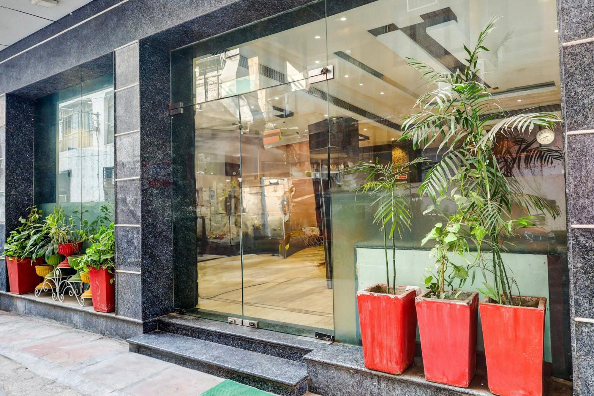 Super Townhouse Arakashan Road Paharganj Formerly Mohan International 뉴델리 외부 사진